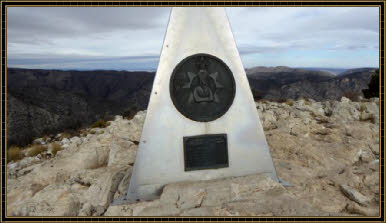 American Airlines Pyramide - Guadalupe Peak